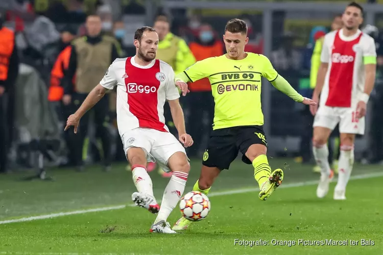 Ajax opnieuw te sterk voor Borussia Dortmund en zeker van achtste finales