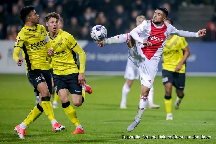 Jong Ajax klimt naar vijfde plaats na winst op VVV