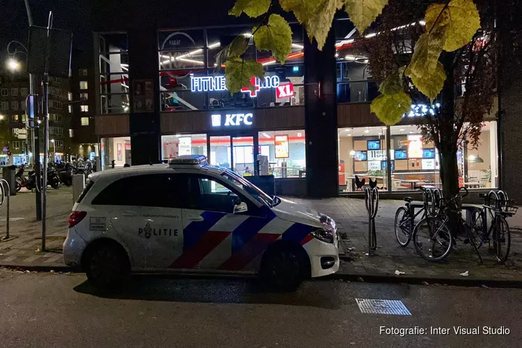 Politie zoekt getuigen overval fastfoodrestaurant