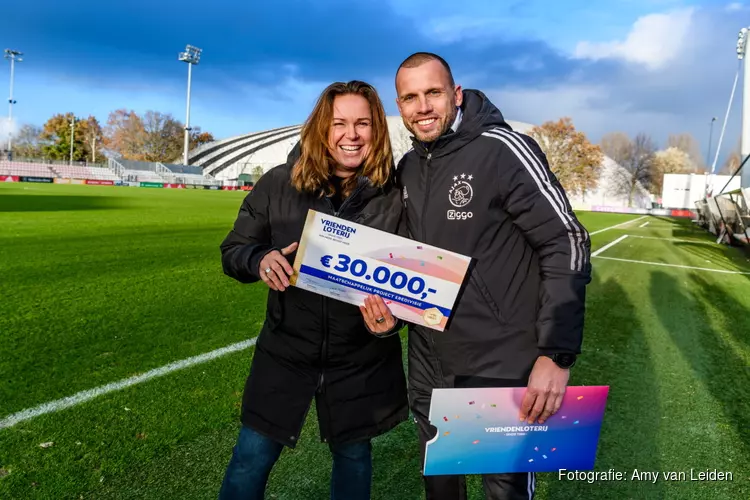 Ajax wint 30.000 euro voor maatschappelijk project &#39;Ajax Foodball&#39;