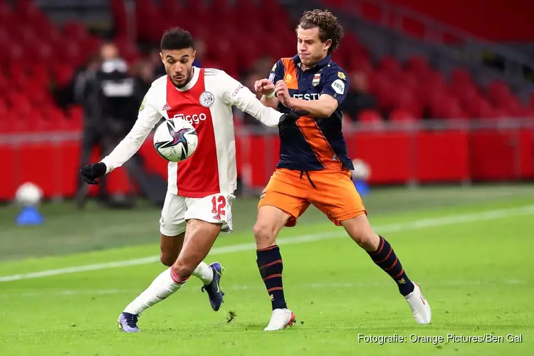 Ajax simpel langs Willem II