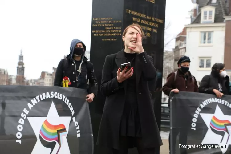 Joodse activisten protesteren op Waterlooplein tegen toenemend antisemitisme