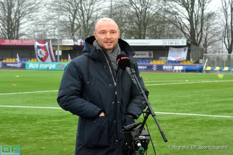 Danny Schenkel en Ajax Vrouwen na dit seizoen uit elkaar