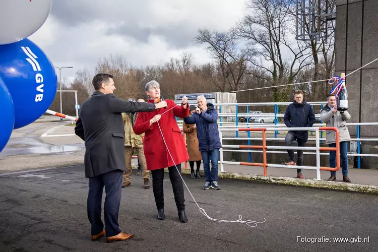 En dat is drie: Veerverbinding Amsterdam-Zaandam nu ook volledig elektrisch