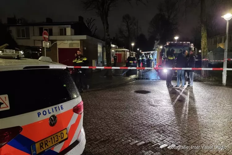 Twee zwaargewonden bij schietincident Amsterdam, verdachte aangehouden