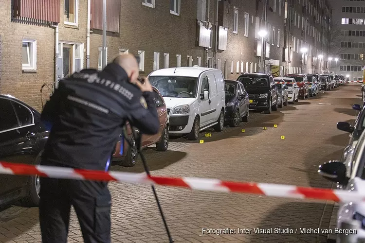 Woning Burgemeester Roellstraat in Amsterdam doelwit schietpartij