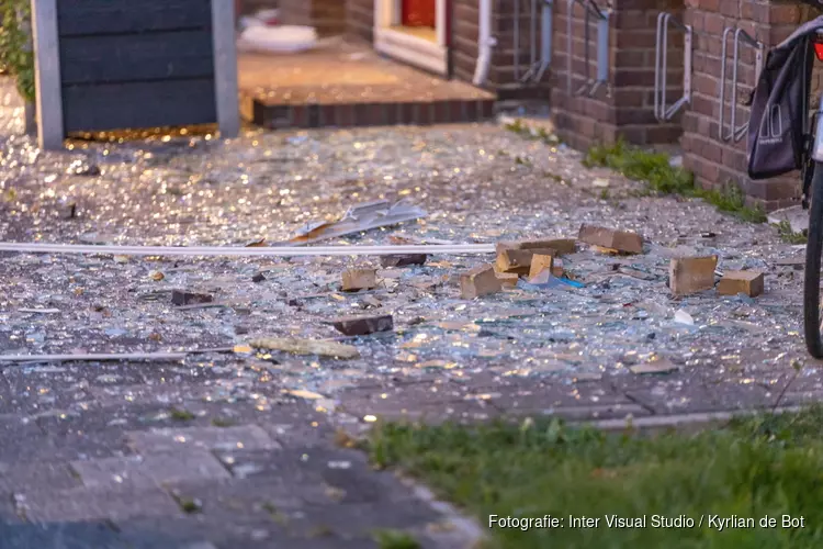Explosie Aart van der Leeuwstraat; politie zoekt getuigen