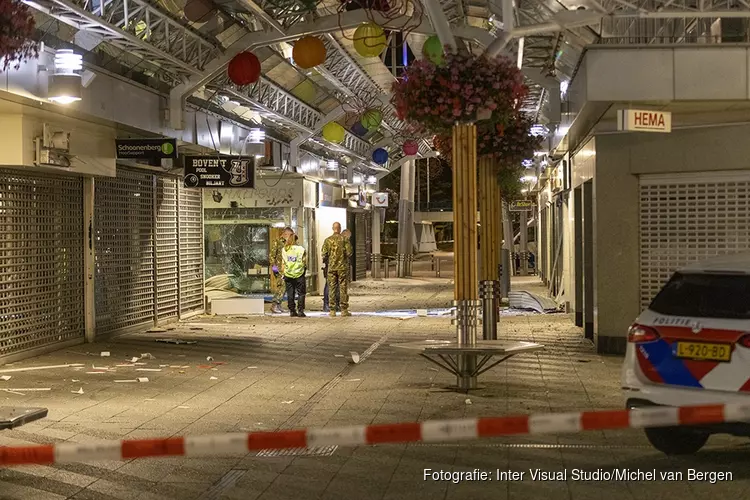 Plofkraak op juwelier op het Buikslotermeerplein in Amsterdam