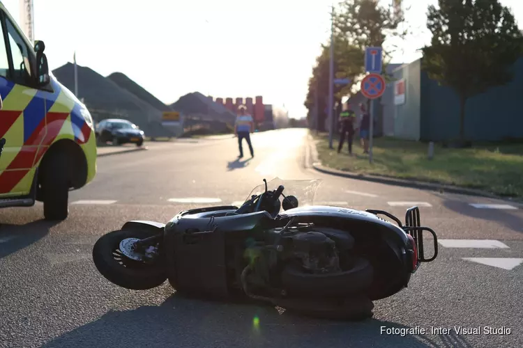 Scooterrijder gewond na ongeluk op Radarweg