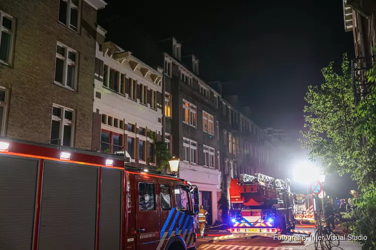 Woningbrand aan de Jan Hanzenstraat in Oud-West