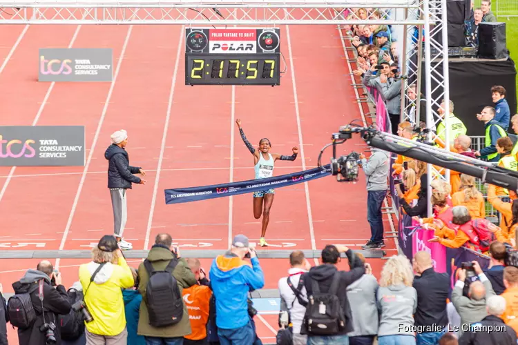 Primeur bij TCS Amsterdam Marathon: live-uitzending met real-time runners data van start tot finish