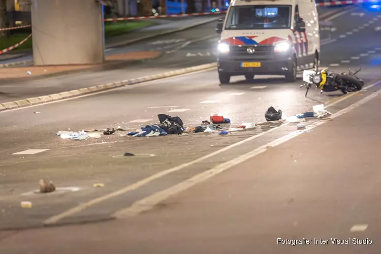 Dodelijk verkeersongeval; Amsterdamse (20) motorrijder overleden