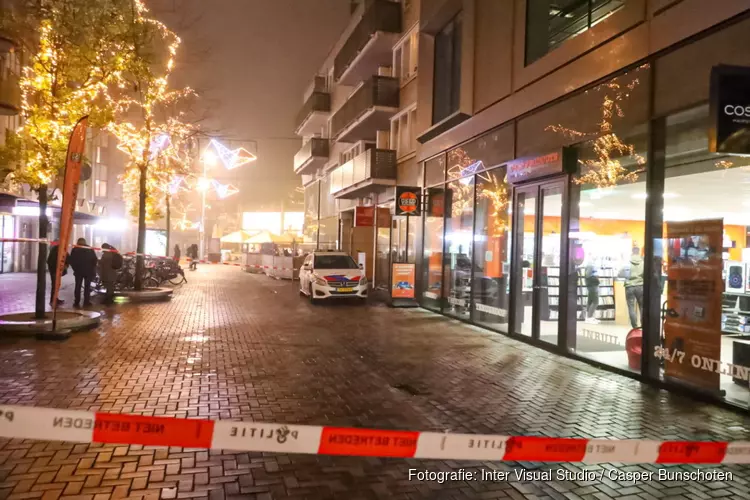 Overval op winkel aan Bijlmerplein in Amsterdam