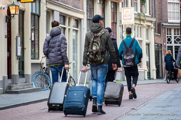 Amsterdam start campagne Stay Away tegen overlastgevend toerisme