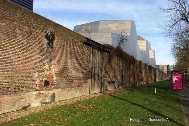 Muur Kattenburgerstraat aangewezen als gemeentelijk monument