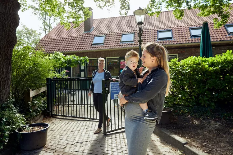 Tekort van 1.500 medewerkers kinderopvang verwacht in Groot Amsterdam in 2032