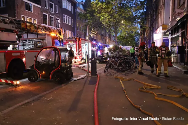 Brand in Spuistraat in Amsterdam