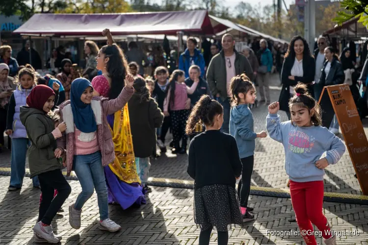 Zaterdag 8 juli: Jaarmarkt Geuzenveld met extra feestvreugde