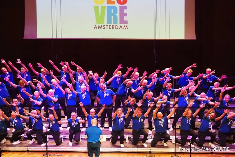 MANOEUVRE viert Pride in buiten- en binnenland