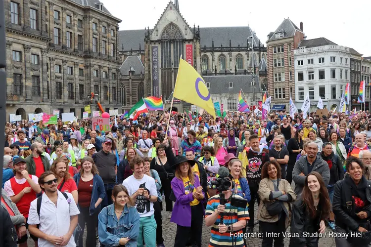 Queer & Pride Amsterdam van start gegaan