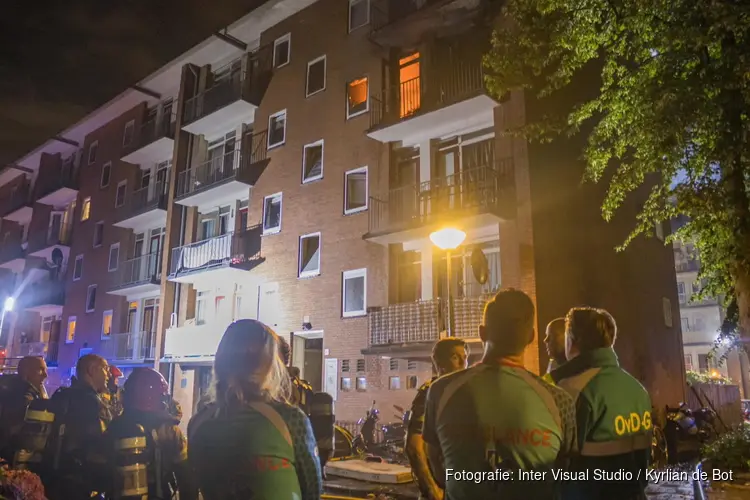 Grote brand in flat in Amsterdam Nieuw-West