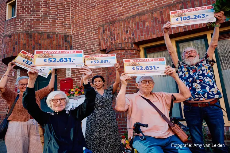 Amsterdammers verdelen 1 miljoen euro bij Postcode Loterij