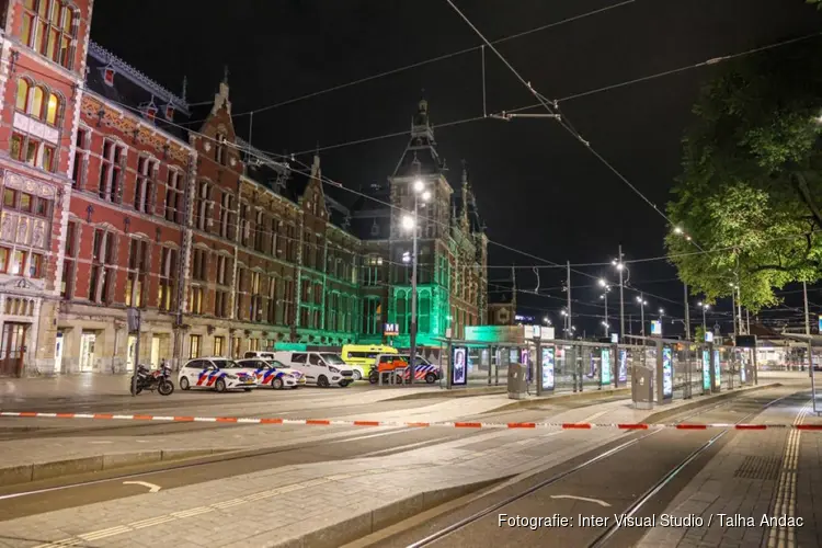 Plein voor Centraal Station afgezet, EOD ter plaatse