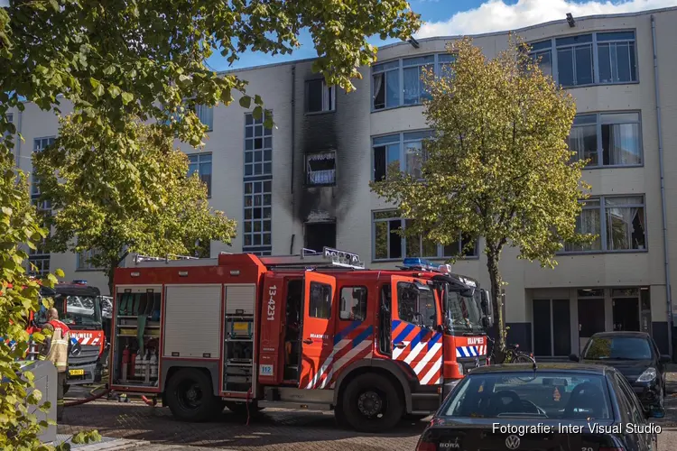 Drie explosies bij portiek en woning Charlotte Brontéstraat in één week