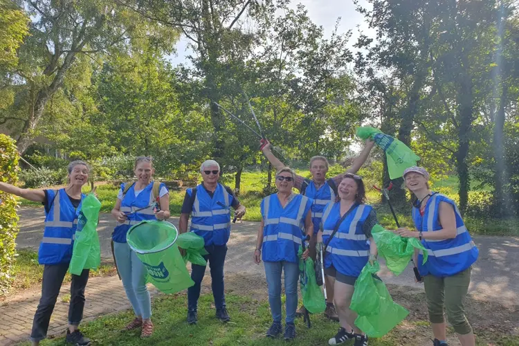 Recycle Valley zoekt enthousiaste vrijwilligers die ons helpen het Noordzeekanaal en het IJ schoon te maken van zwerfafval!