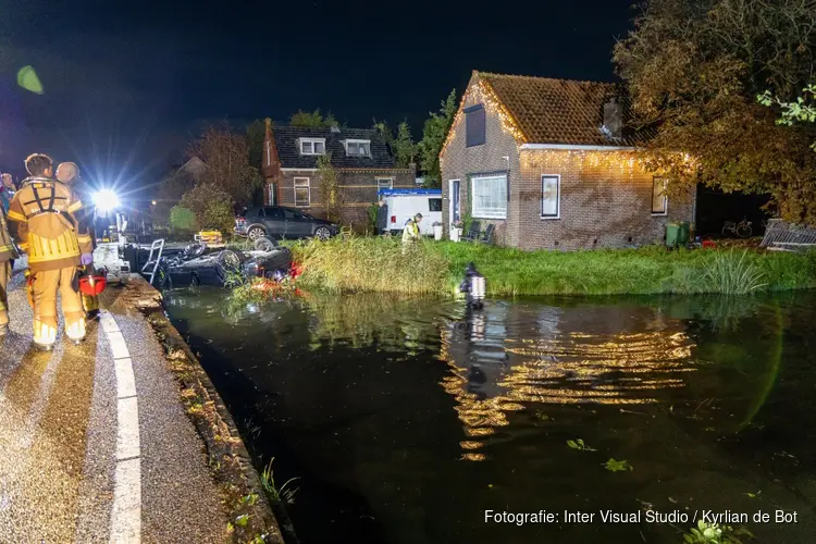 Peperdure Porsche crasht in Landsmeer, bestuurder spoorloos