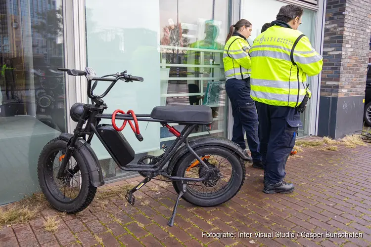 Politiecontrole gericht op fatbikes in Amsterdam