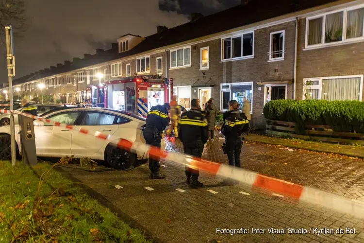 Brand na steekincident in woning