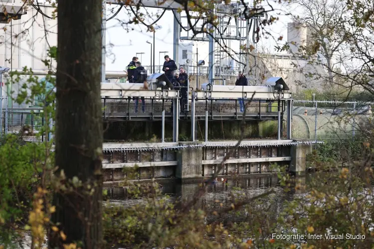 Stoffelijk overschot gevonden langs Nieuwe Hemweg