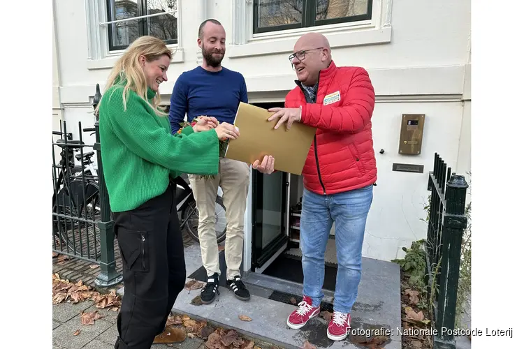 Twee inwoners uit Amsterdam winnen samen 50.000 euro bij de Postcode Loterij