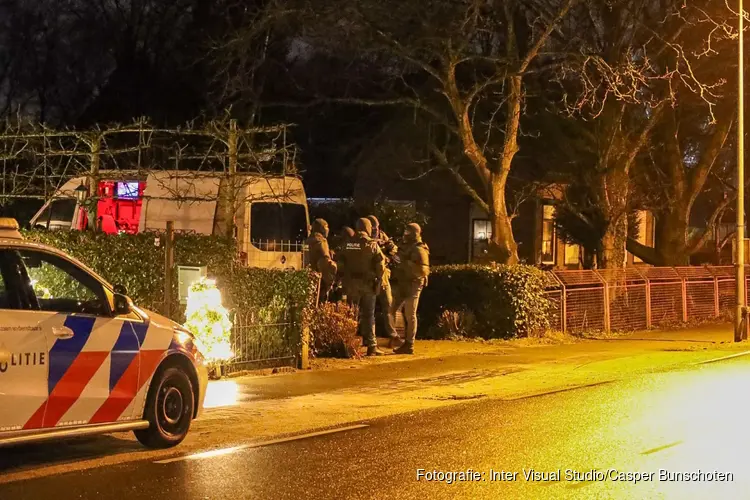 Aanhouding bij inval in woning Muiderberg