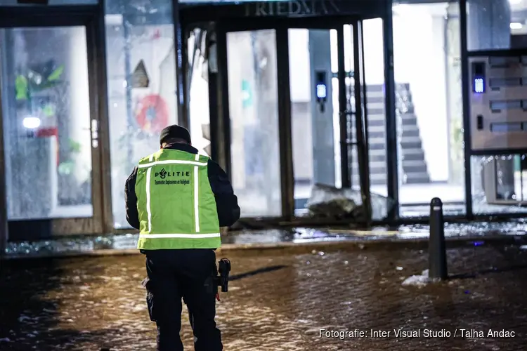 Explosie bij bedrijfsverzamelgebouw in Amsterdam-Zuidoost