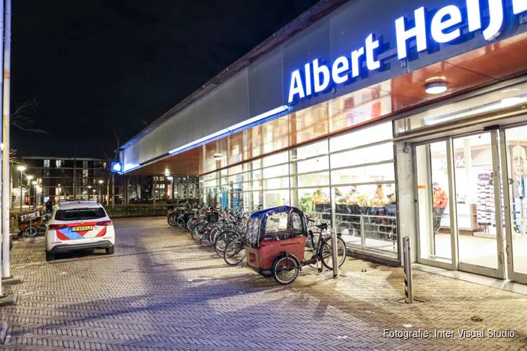 Supermarkt overvallen in Geuzenveld; politie zoekt getuigen