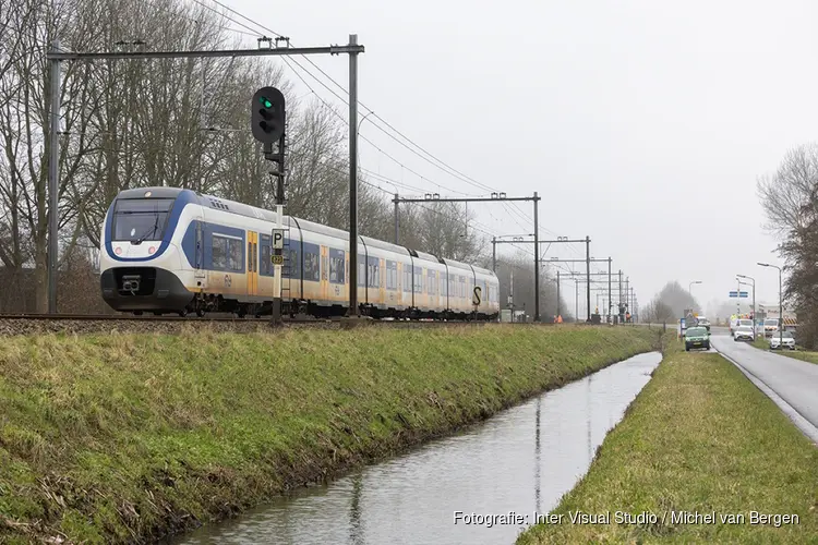 Geen treinen tussen Haarlem en Amsterdam door defecte bovenleiding