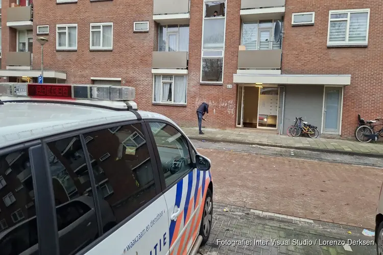 Explosie aan Westerduinenstraat in Amsterdam-Noord