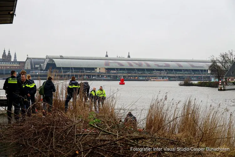 Lichaam gevonden in het IJ