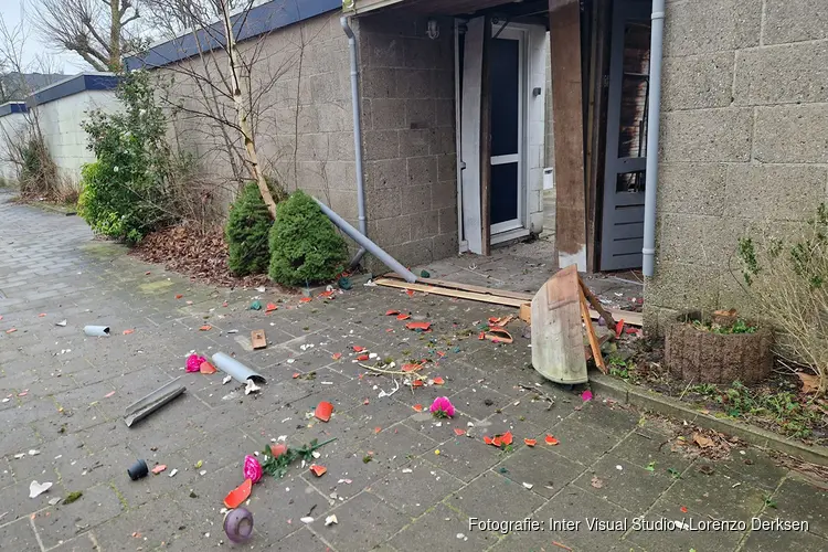 4 exlosies bij verschillende woningen in Amsterdam