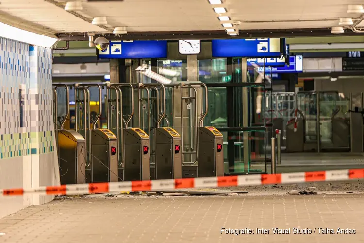 Plofkraak in treinstation Amsterdam-Zuid: geen treinverkeer mogelijk