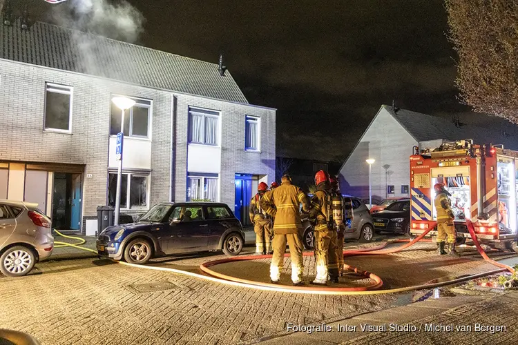 Drie gewonden bij woningbrand J.G. Suurhoffstraat