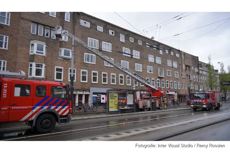 Brand op balkon van woning in Rijnstraat Amsterdam-Zuid