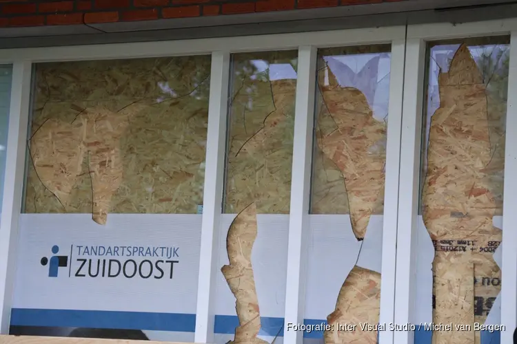 Aanhouding heterdaad na explosie bij bedrijfspand in Amsterdam-Zuidoost