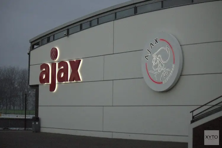 Ajax verlengt contract Diyae Jermoumi