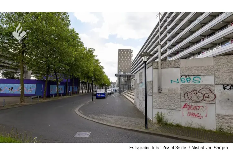 Getuigen gezocht straatroof Kruitberg Amsterdam-Zuidoost