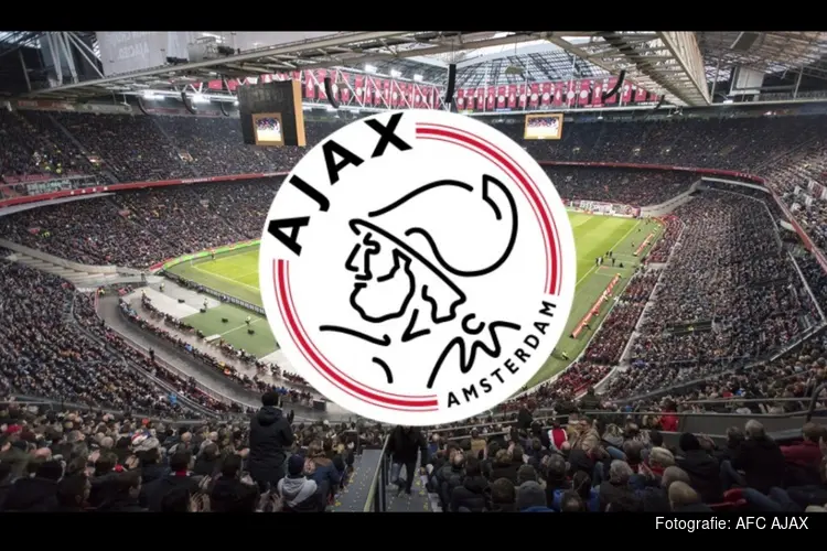 Ajax en Ziggo samen langer door