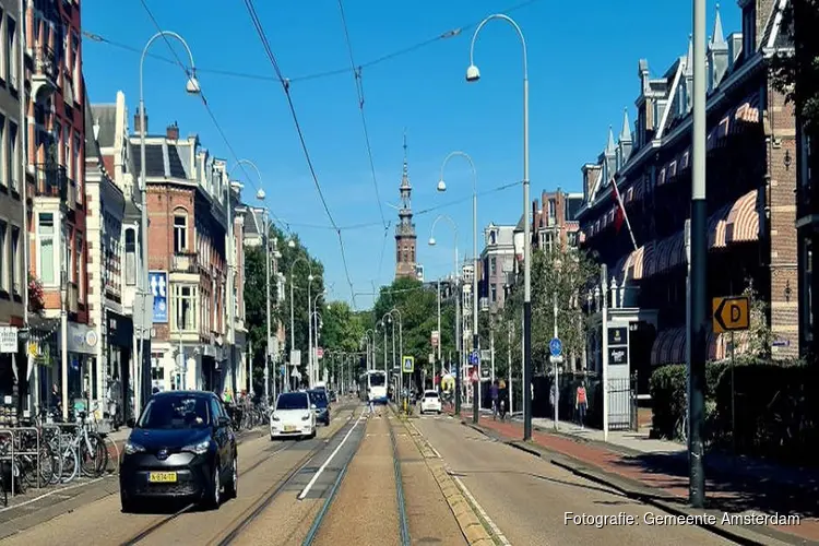 Veiligere kruispunten en veel nieuwe bomen: Voorlopig Ontwerp Linnaeusstraat en eerste deel Middenweg