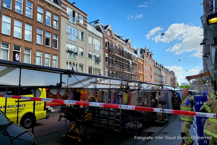 Albert Cuypmarkt deels afgesloten door verwarde persoon in Amsterdam